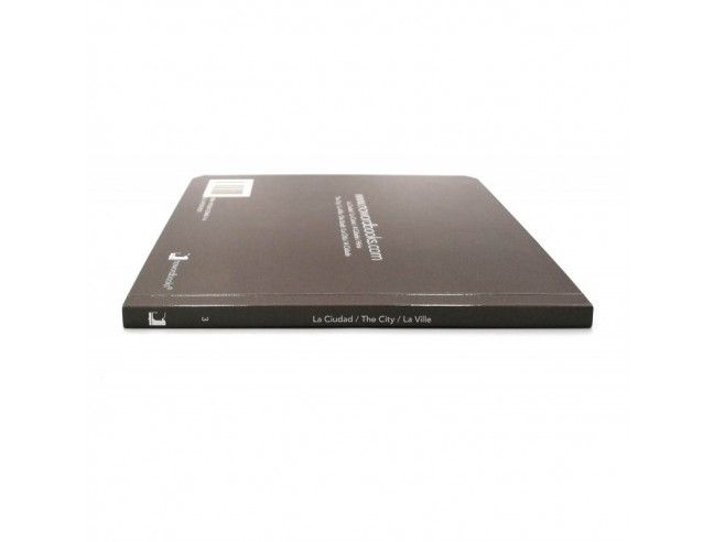 Libro de fotografías "La ciudad" NOWORDBOOKS