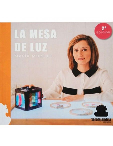 Mesa de luz de María Moreno. Ed. Sar Alejandría