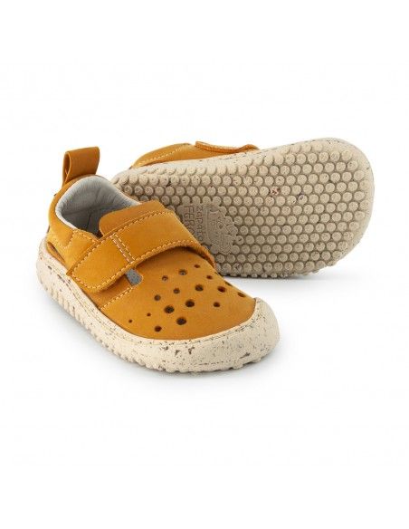Zapato Feroz Benisa Micronobuck Mostaza