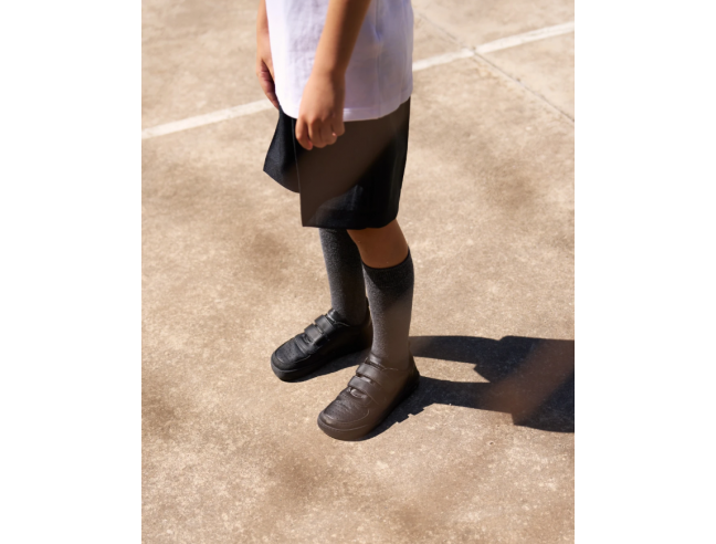Deportiva Muris Petra Junior Negro AW24-25