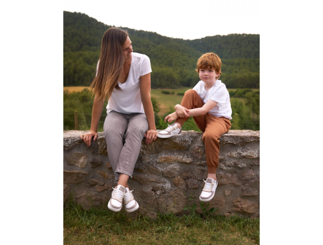Deportiva Muris Nuuk Adult Taupe