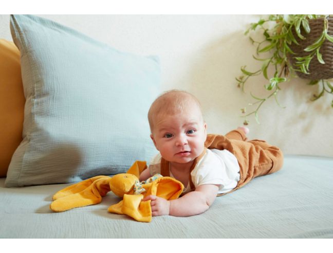 DOUDOU para bebé conejito Ocre Kaloo