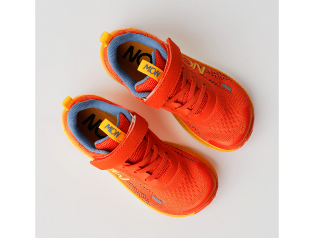Deportiva Naw Vibrant Orange