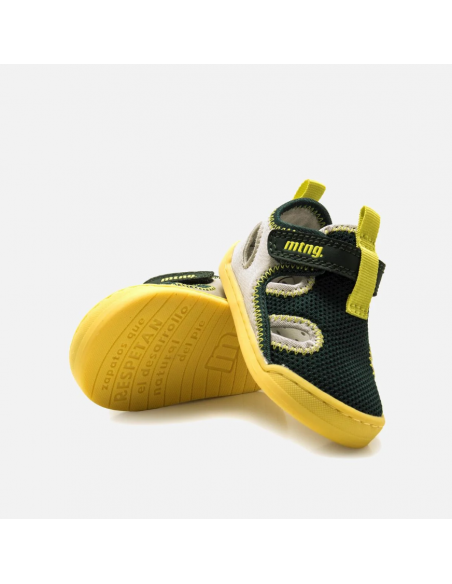 Sandalia barefoot cerrada MESH VERDE Mustang Free