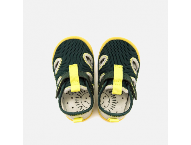Sandalia barefoot cerrada MESH VERDE Mustang Free