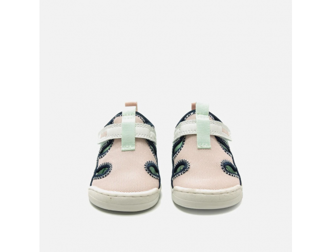 Sandalia barefoot cerrada MESH ROSA Mustang Free