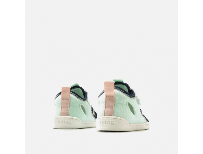 Sandalia barefoot cerrada MESH ROSA Mustang Free