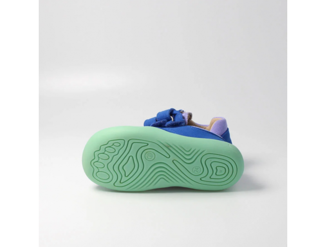 Zapato barefoot vegano con doble velcro...