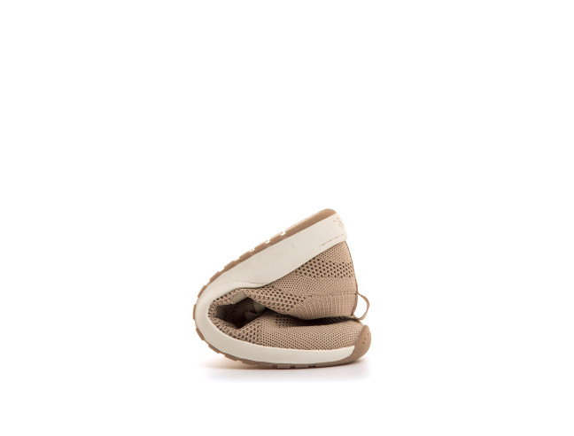 Deportiva barefoot tejida Knit Nude Mustang