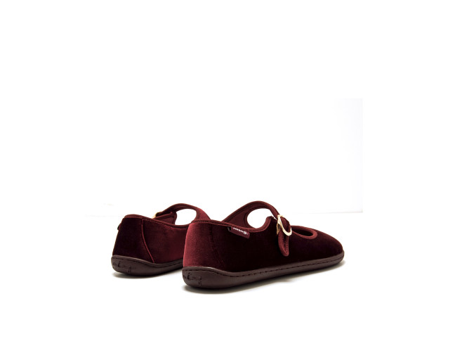 Bailarina barefoot FREE YOI BURDEOS Mustang