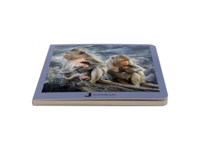 Libro de fotografías de animales en familia.