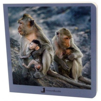 Libro de fotografías de animales en familia.