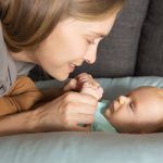 Beneficios da masaxe infantil